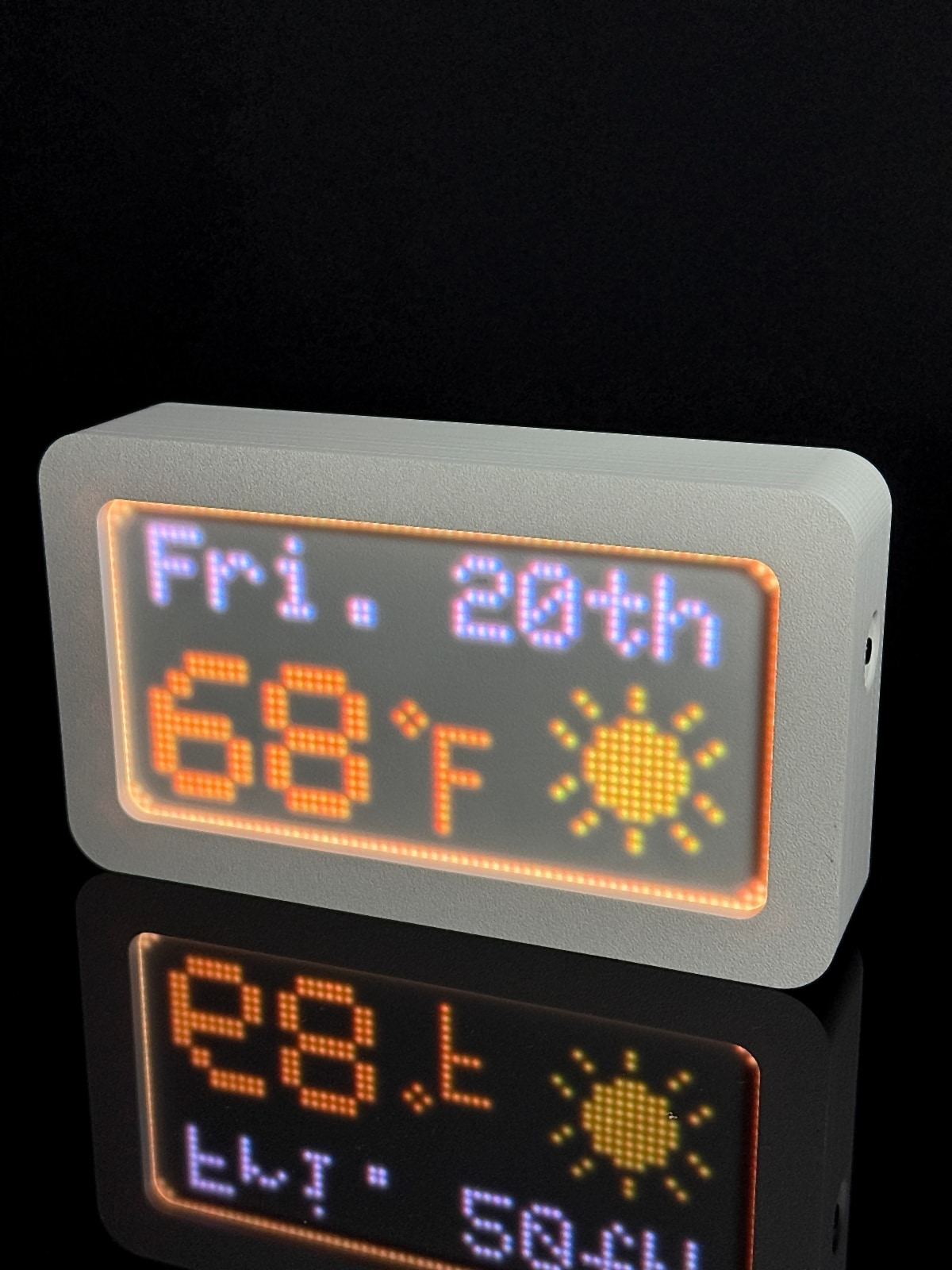 LumaGlow milestone countdown display for a gift setup